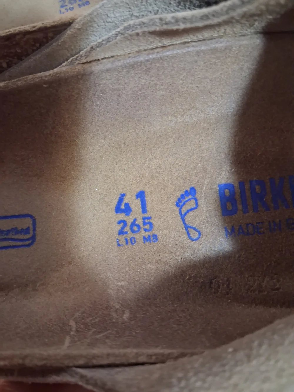 Birkenstock Unisex Arizona Suede Sandal — Taupe NWOT